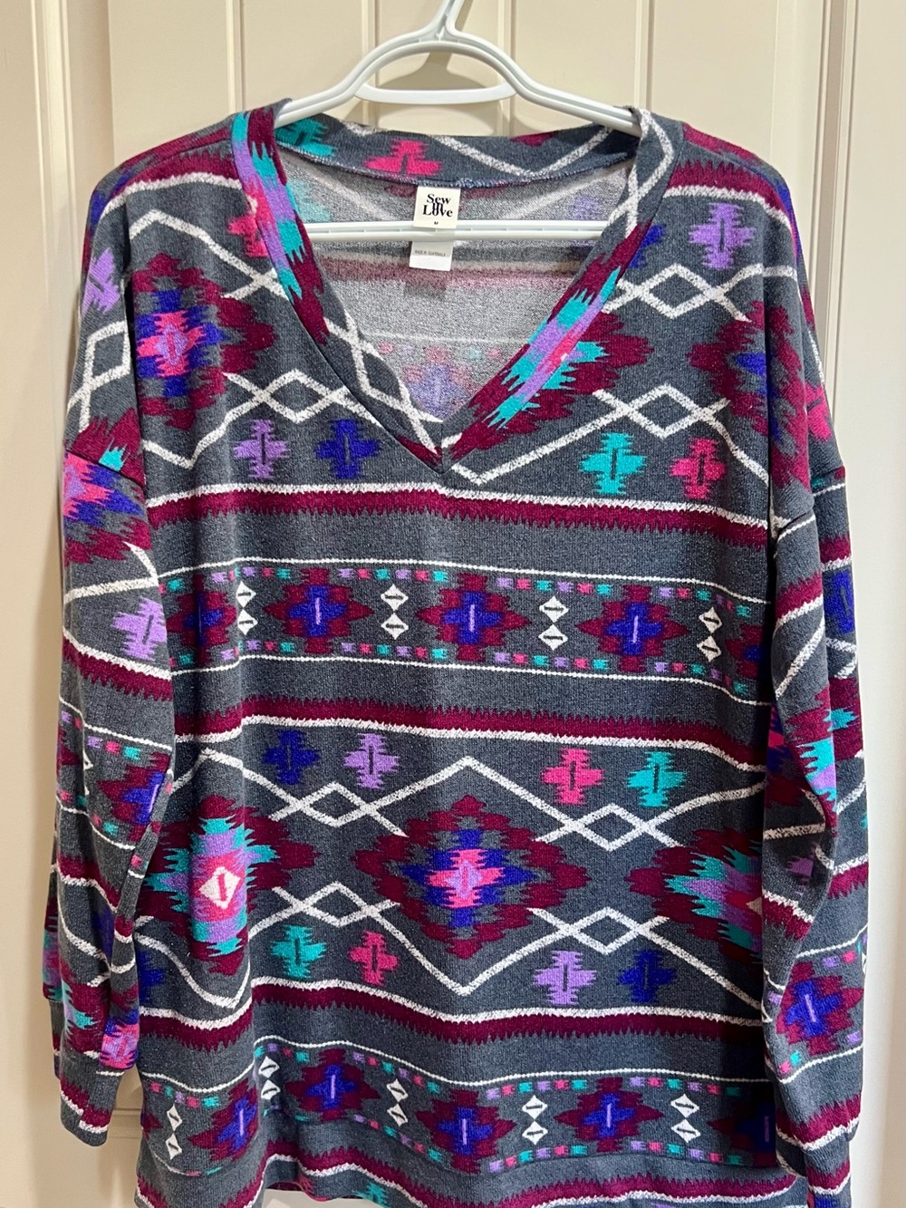 Sew In Love Charcoal Southwest Geometric V Neck Tunic Top M NWOT